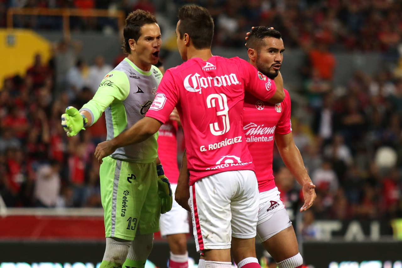 Carlos Guzmán le dio los tres puntos a Monarcas.