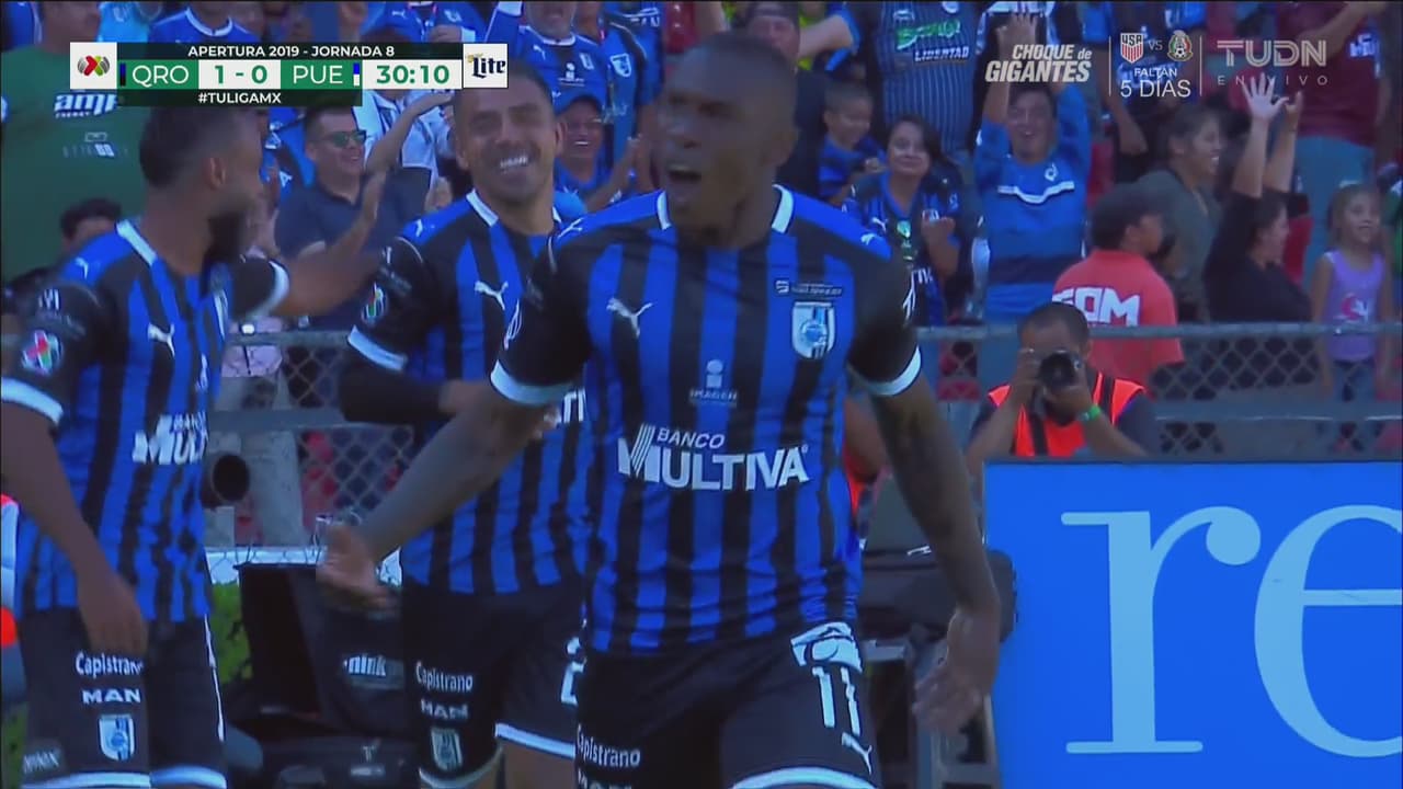 ¡GOLAZO! Fabián Castillo cuelga del ángulo el balón