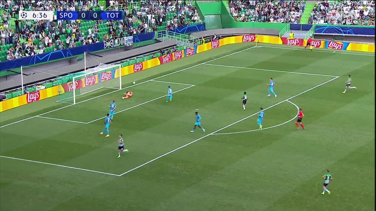 ¡TIRO ATAJADO! disparo por Pedro Goncalves.