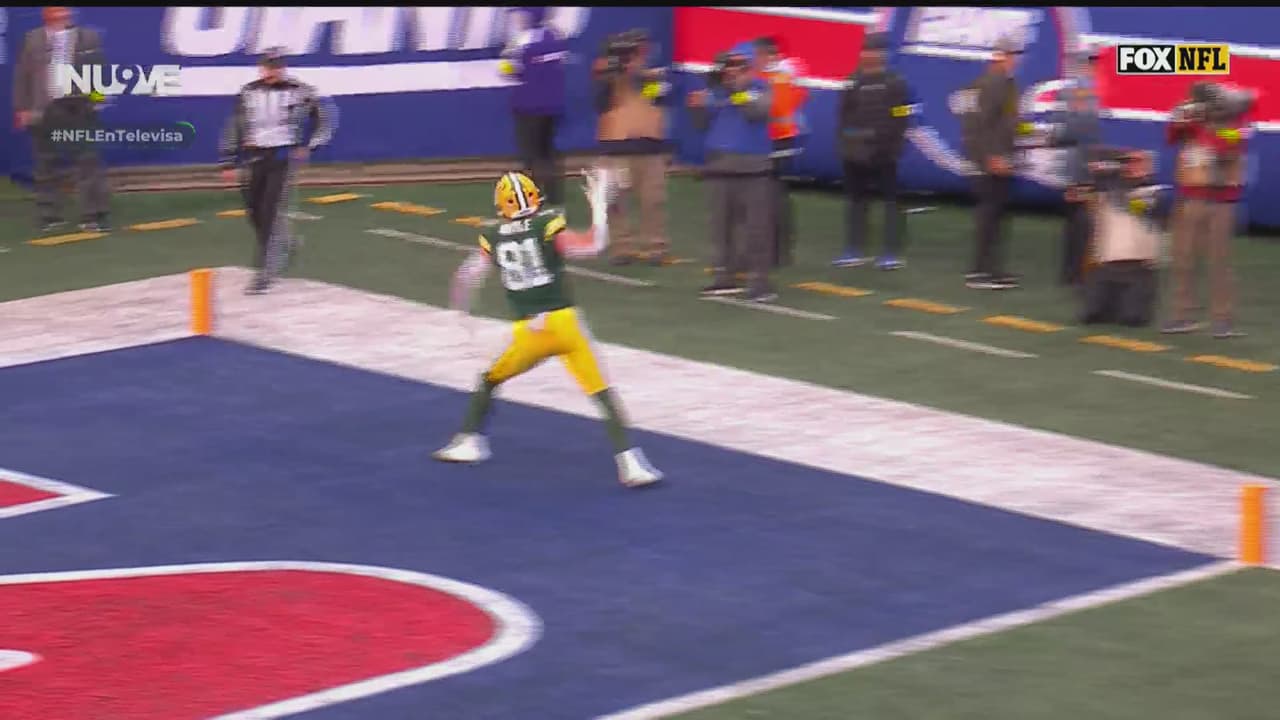 ¡Solo y su alma! Josh Whyle recibe el pase y le da puntos a Packers