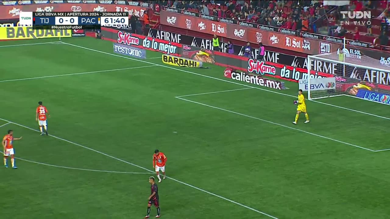 ¡TIRO ATAJADO! disparo por Francisco Contreras.