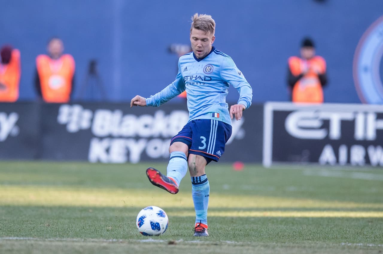 El lateral sueco Anton Tinnerholm debutó ante el público de New York City en el Yankee Stadium con un auténtico golazo frente a LA Galaxy. (USA Today Images)