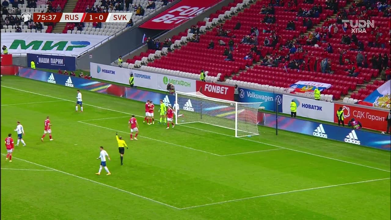 ¡TIRO ATAJADO! disparo por Ivan Schranz.