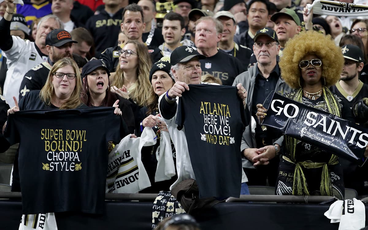 En el Superdome se vivió la fiesta del juego entre Rams y Saints.