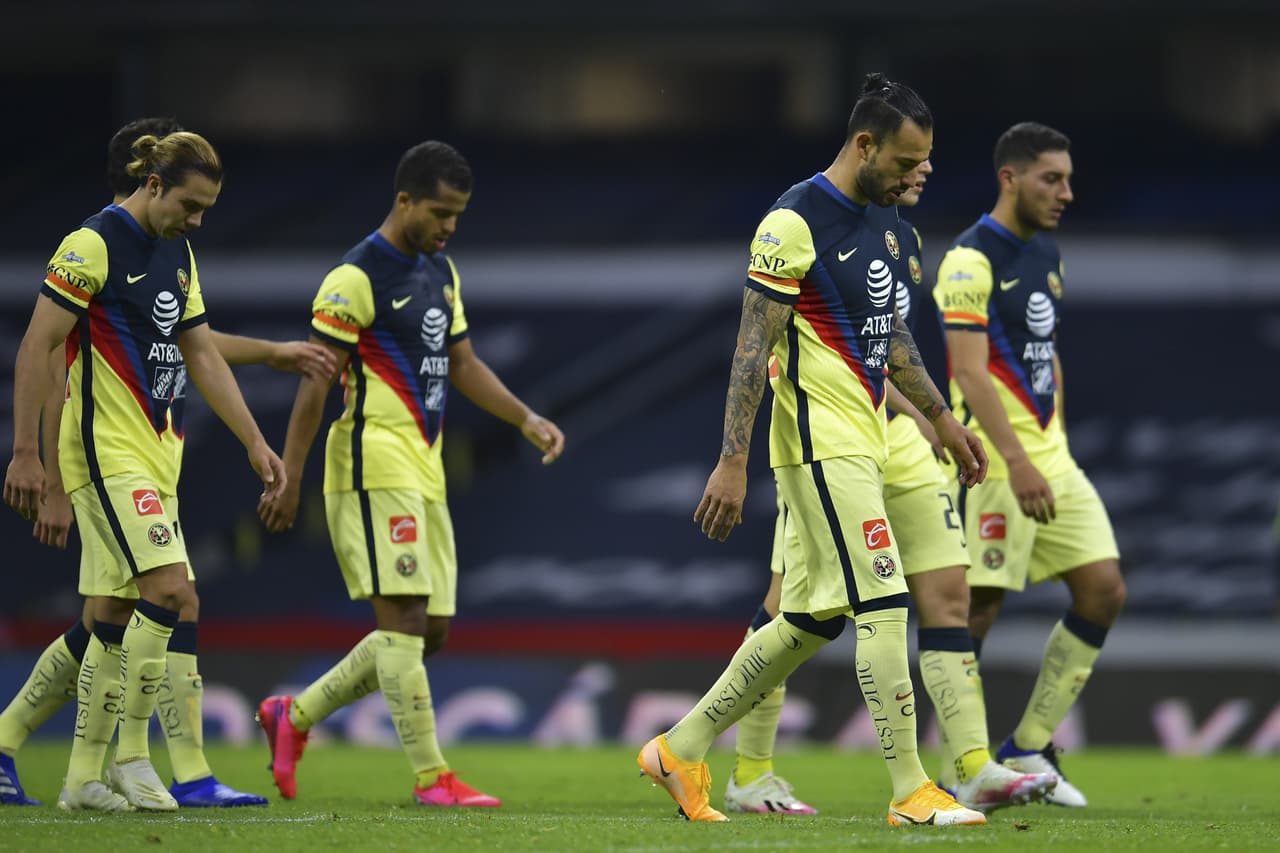 Sebastián Córdova ofrece disculpa a la afición del América