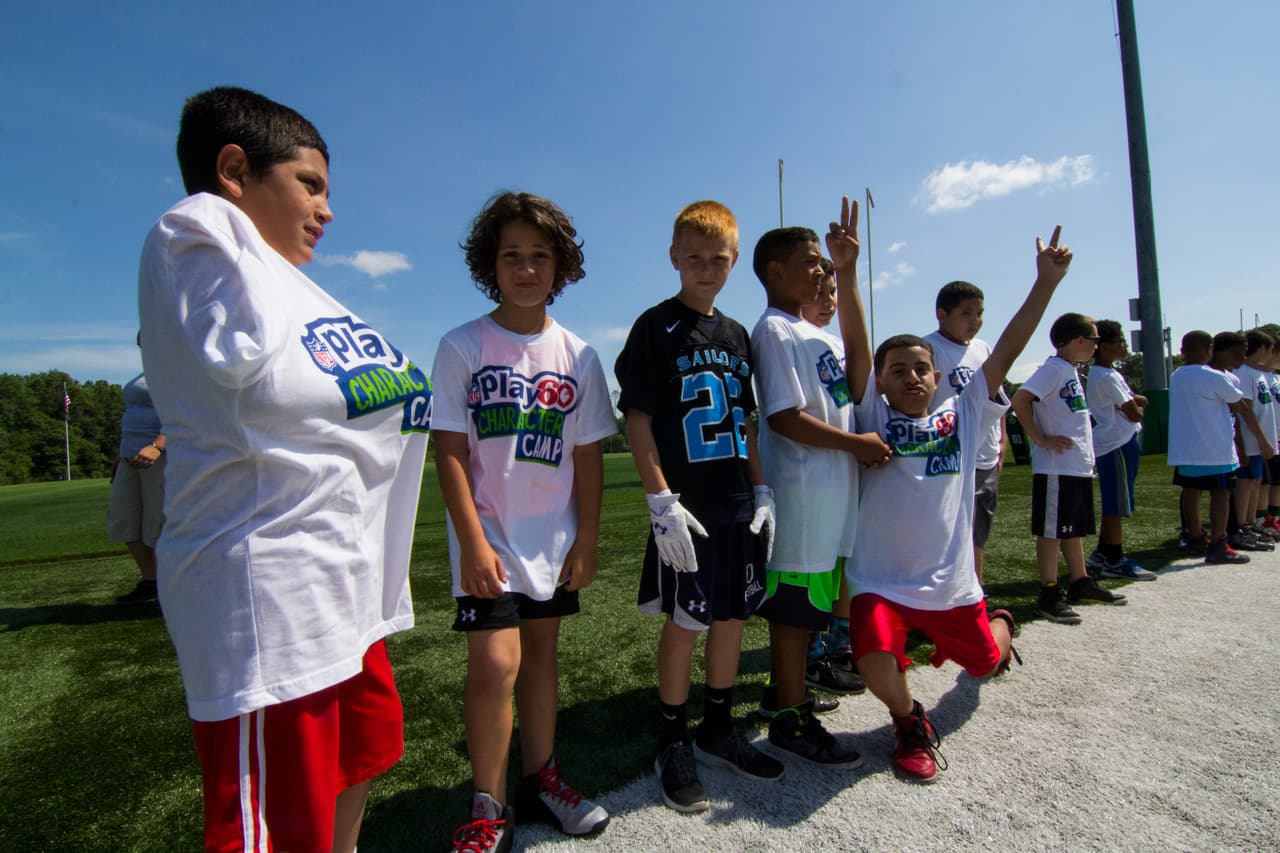 Los New York Jets, en conjunción con la NFL, han hecho una sociedad con el tackle ofensivo del Salón de la Fama Anthony Muñoz y la Muñoz Agency para recibir el NFL PLAY 60 Character Camp de manera local por segunda ocasión, he aquí las mejores imágnes del evento.