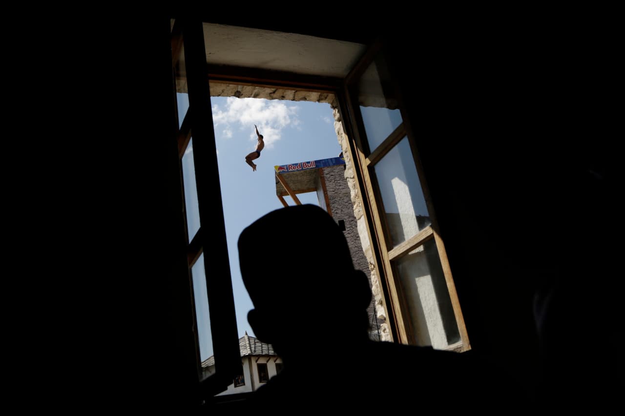 Por su parte, el mexicano Sergio Guzmán ocupó el décimo lugar en esta parada y en la general está en la misma posición.