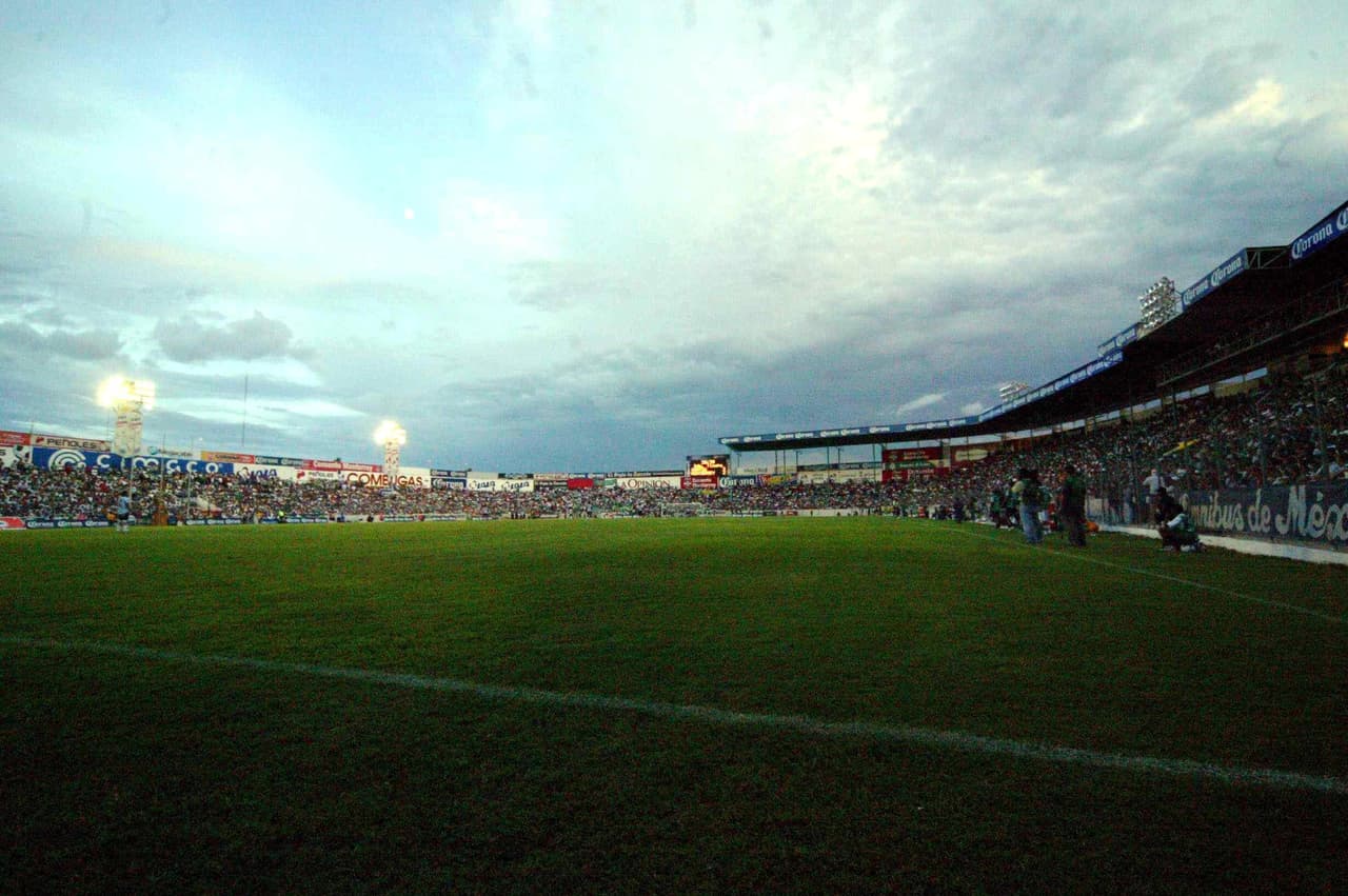 'El Viejo' Corona aún es recordado por la gente de la Comarca Lagunera como ese recinto donde Santos consiguió aquel primer título del Invierno 1996 de la mano de Rodrigo 'Pony' y Jared Borgetti.