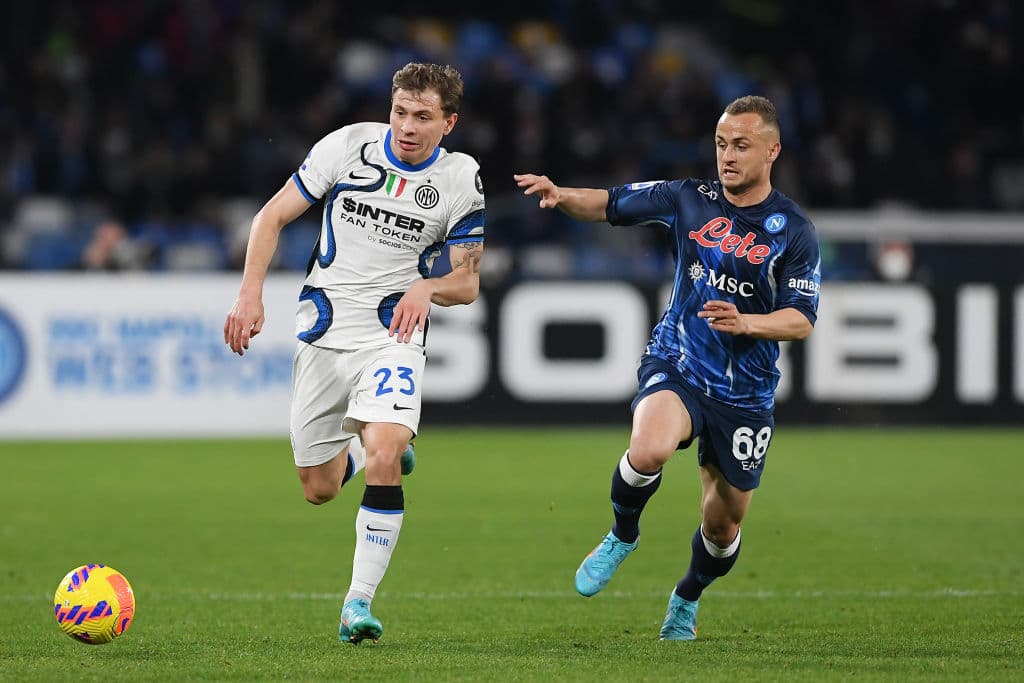 Napoli no logra aguantar la ventaja frente al Inter y terminan empatando 1-1 en el Estadio Diego Armando Maradona.