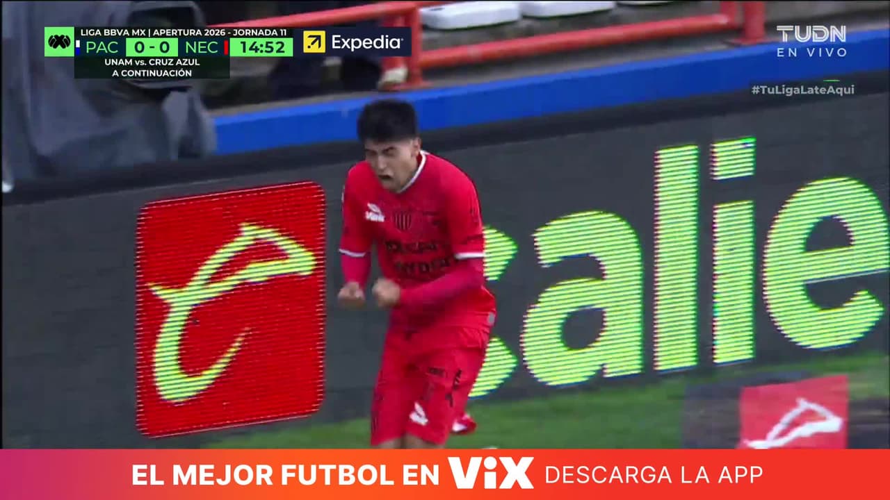 ¡Gol del Necaxa! Matias Espindola aprovecha el rebote y pone el 0-1