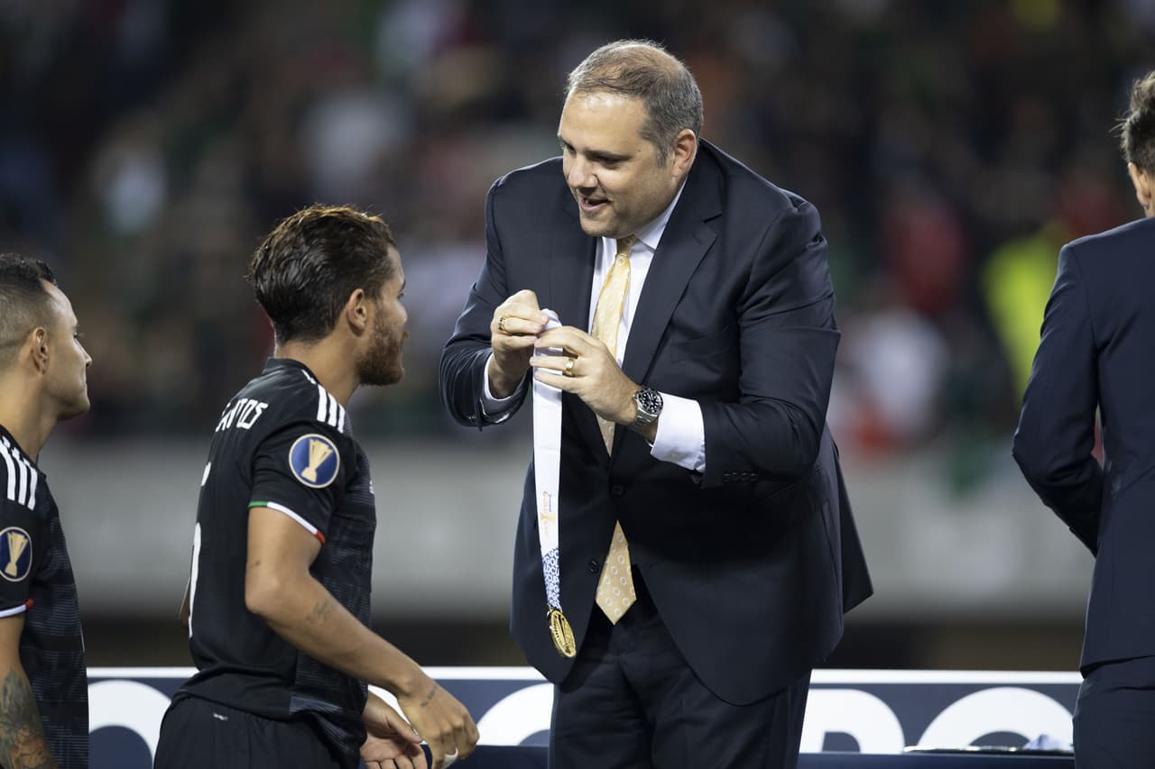 Tremendo festejo de la Selección Mexicana en Soldier Field luego de vencer 1-0 a Estados Unidos por la Final de la Copa Oro. Los jugadores y cuerpo técnico del Tri celebraron de manera impresionante, un triunfo conseguido a toda ley y una fiesta en la cancha para recordar la hazaña.