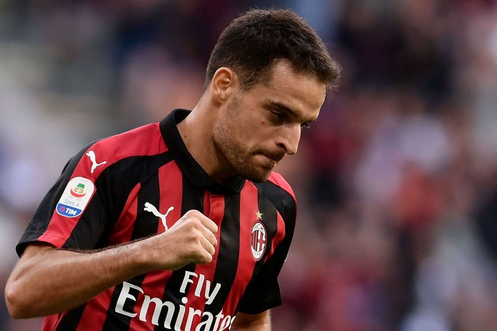 Giacomo Bonaventura, 30 años, mediocentro del AC Milan. Su costo es de 12 millones de euros y no hay vista de que vaya a renovar con los rossoneros.