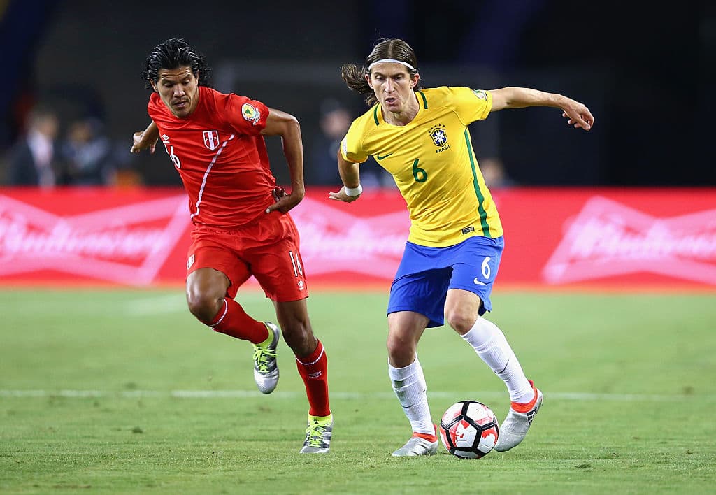 Filipe Luis, Brasil. Calificación: 72.