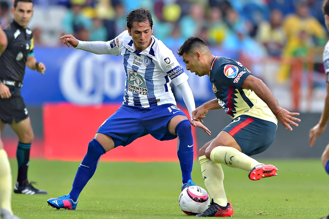 Silvio Romero fue un peligro constante para la defensa de los Tuzos.