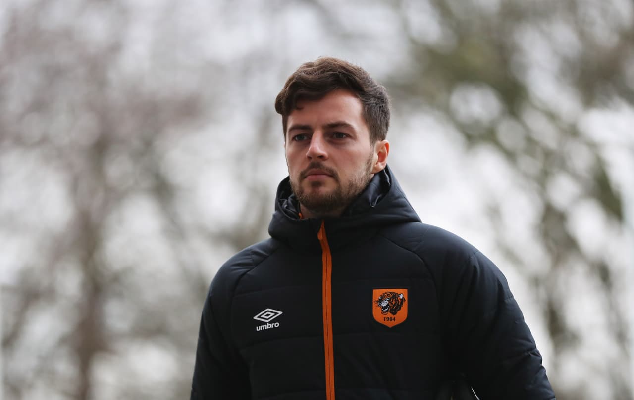 El británico Ryan Mason tuvo que abandonar el fútbol en este 2018 después de varios meses intentado recuperarse de un golpe en la cabeza que sufrió con Gary Cahill.