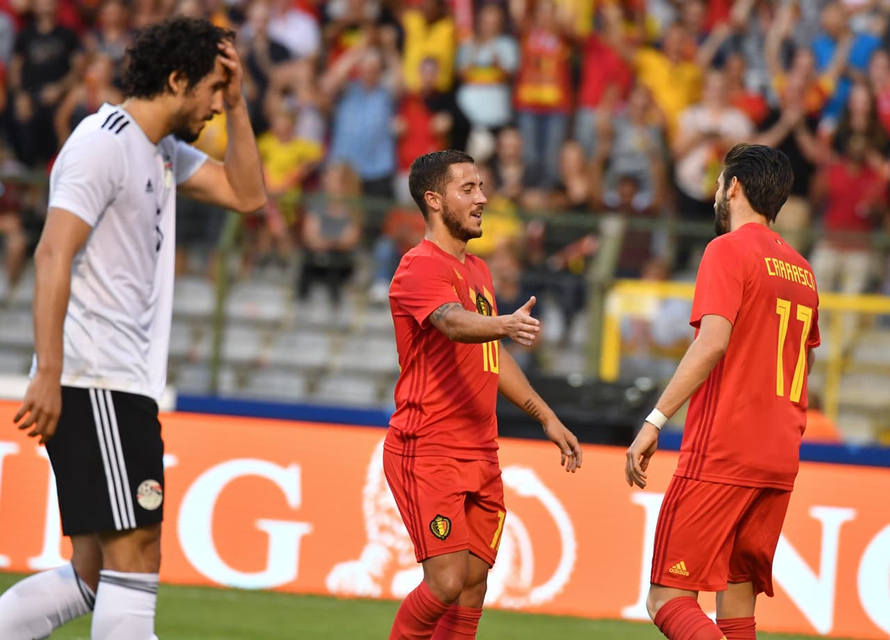 Hazard remató a placer desde el centro del área y anotó su gol número 22 con los "diablos rojos" al minuto 38 del primer tiempo.