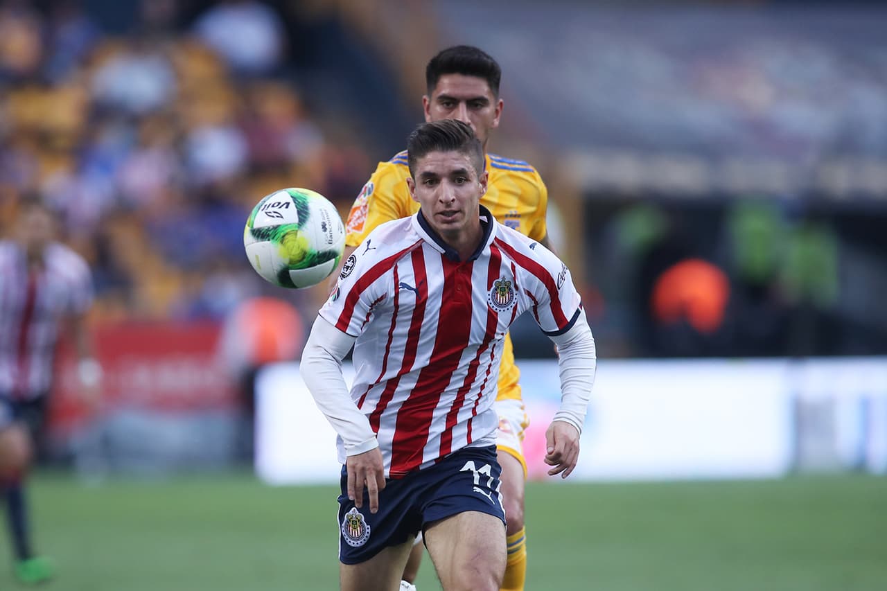 Isaac Brizuela fue de los elementos más insistentes para el Rebaño Sagrado en el juego ante los Felinos.