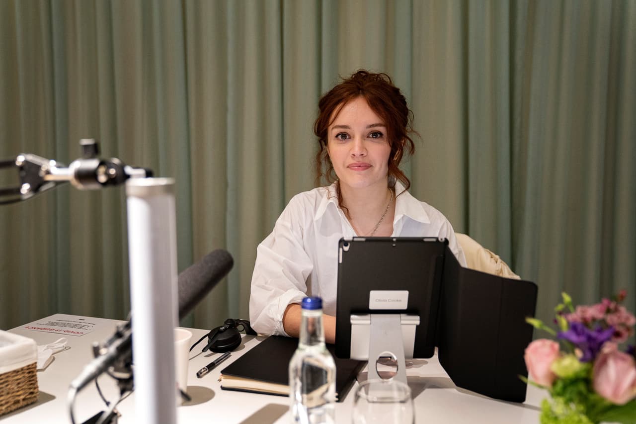 Ella es la hija de Otto Hightower, la Mano del Rey, y la mujer más hermosa de los Siete Reinos.