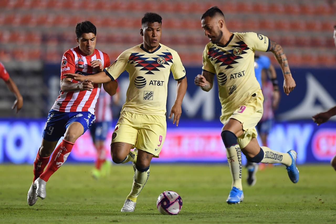 Con gol de Roger Martínez al minuto 51 el América consgue los tres puntos.