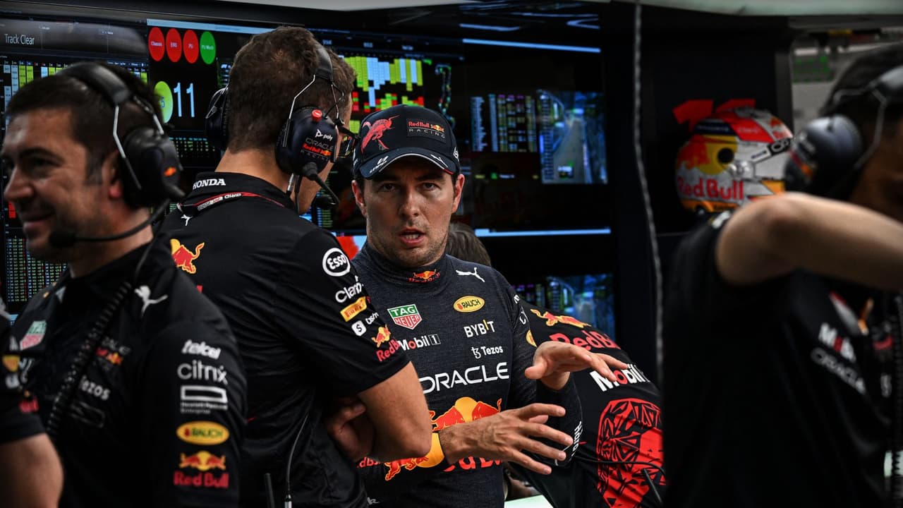 Checo Pérez terminó noveno tras la P2 del Gran Premio de Singapur