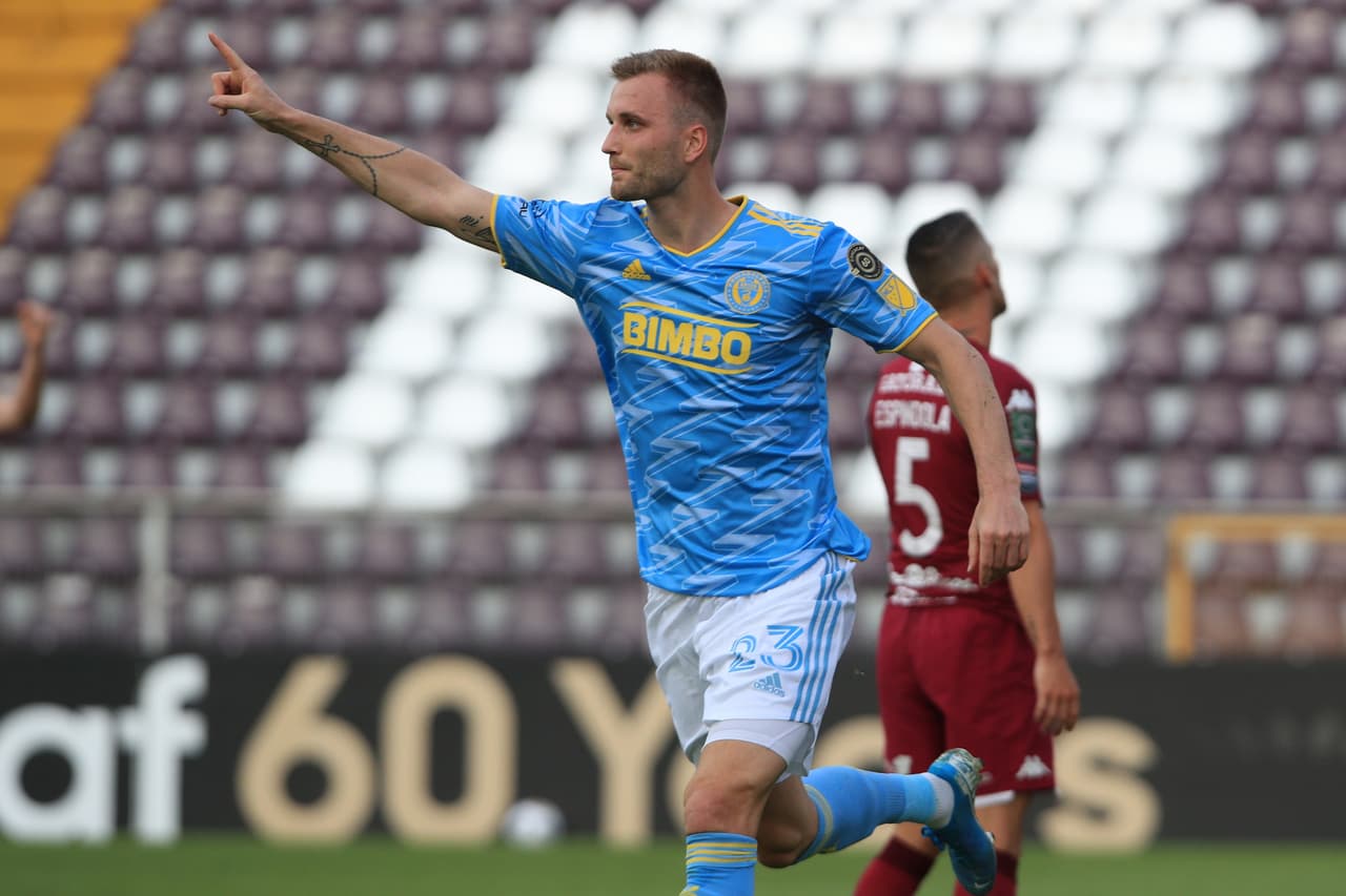 Philadelphia Union logra vencer al Saprissa por la mínima en la ida de los octavos de final gracias a la anotación de Kacper Przyblko.