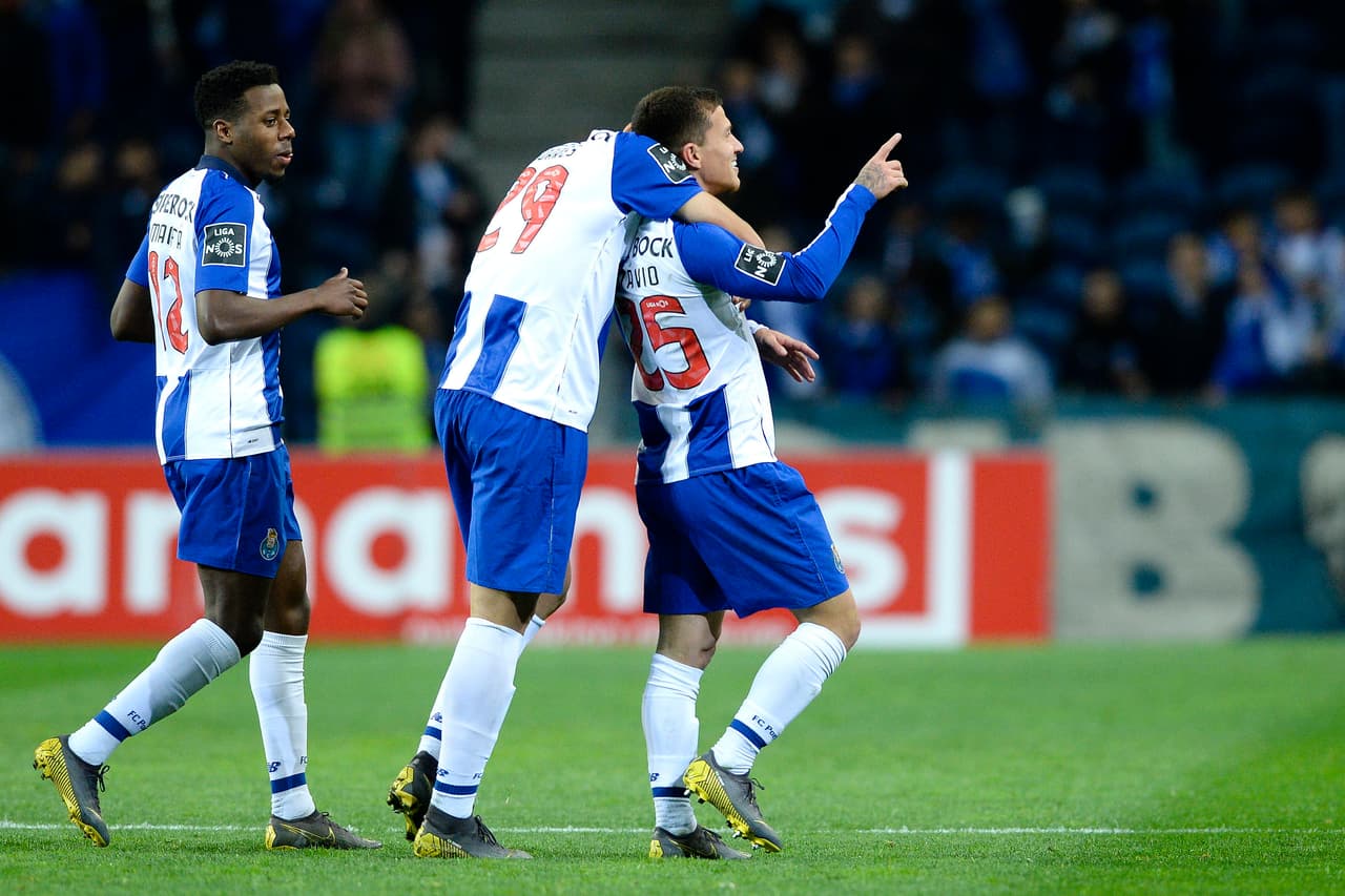 Con 69 puntos, el Porto es líder con tres de ventaja sobre Benfica, que este domingo visitará al Feirense donde juega el mexicano Antonio Briseño.