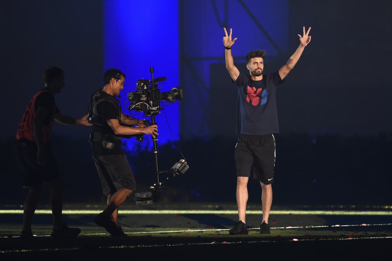 Los jugadores Blaugranas recorrieron las calles de Barcelona y después llegaron al Camp Nou para celebrar su quinta Champions League
