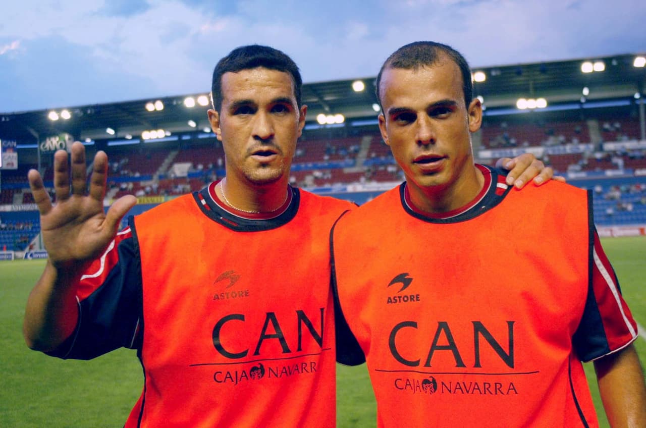 Javier Aguirre tomó las riendas del Osasuna de España y se llevó a dos jugadores de la liga mexicana: Carlos Ochoa y Manuel Vidrio.