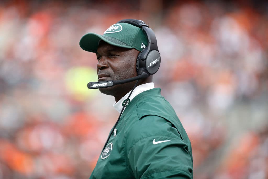 Los Browns (0-5) quedaron con marca de 2-30 en sus últimos 32 partidos, pero finalmente pudieron contar con el defensive end Myles Garrett, la primera selección general del último draft.