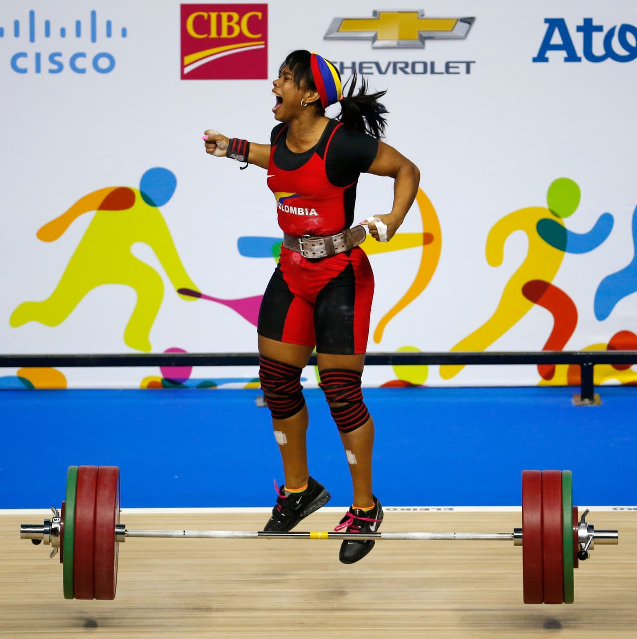 El oro de Solís es el séptimo que gana Colombia en las competencias de halterofilia. La delegación cafetera ha arrollado y encabeza el medallero con 12 preseas, que además de las doradas incluye tres de plata y dos de bronce en este deporte. Siete de los oros fueron ganados en la rama femenina.