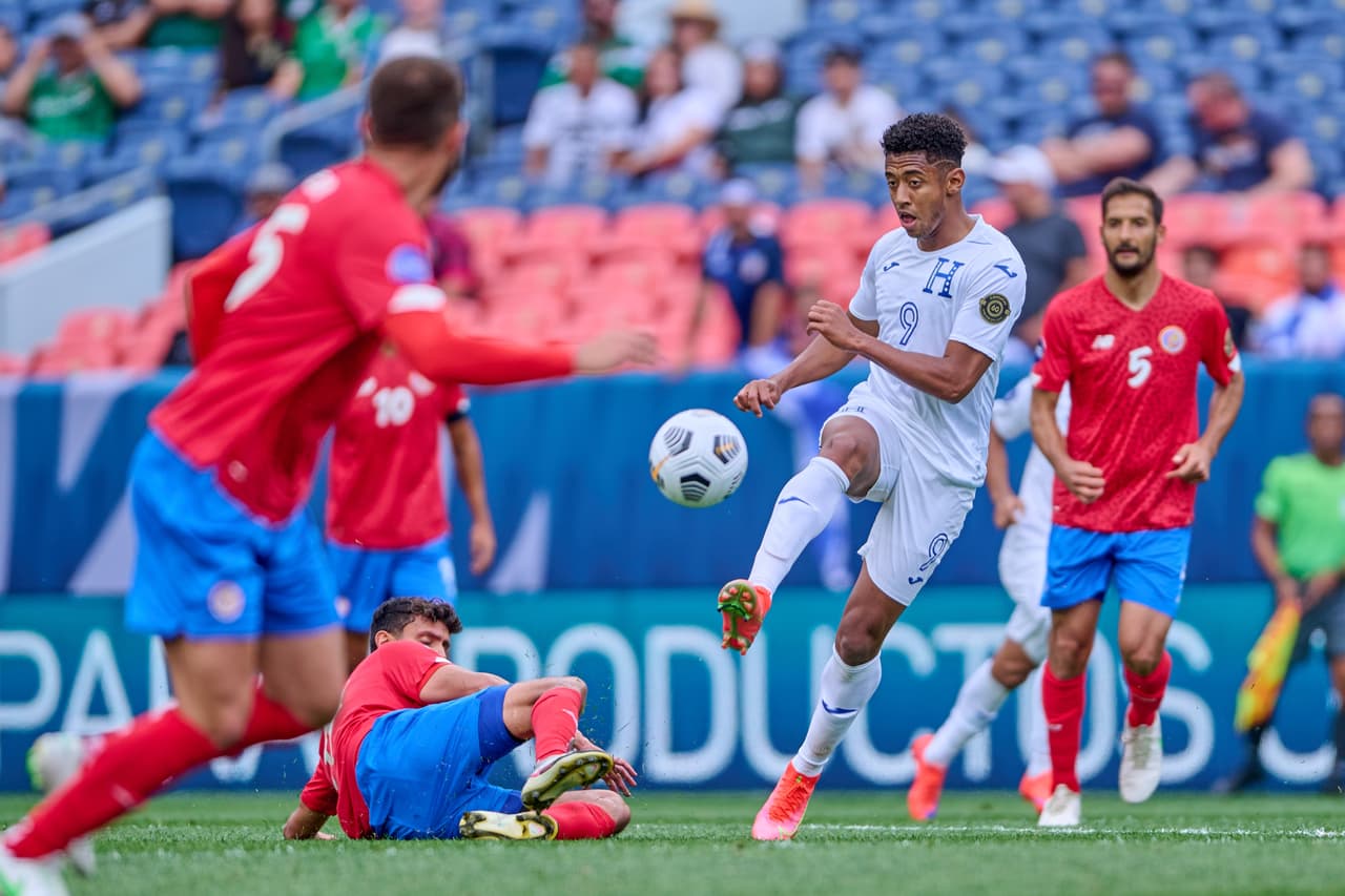 Honduras vino de atrás para derrotar en tanda de penaltis a Costa Rica y quedarse con el tercer lugar en la Nations League.