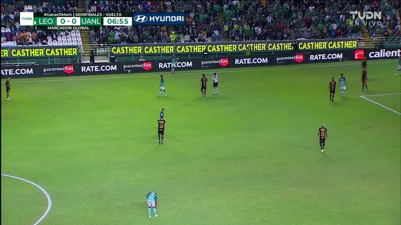 ¡GOL!  anota para León. Ángel Mena