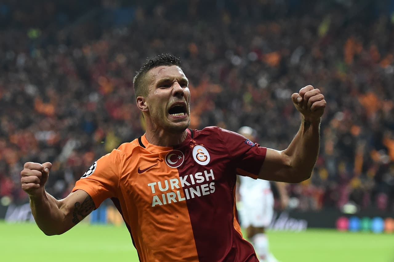 El Galatasaray le ganó 2-1 al Benfica en la Jornada 3 de la UEFA Champions League.