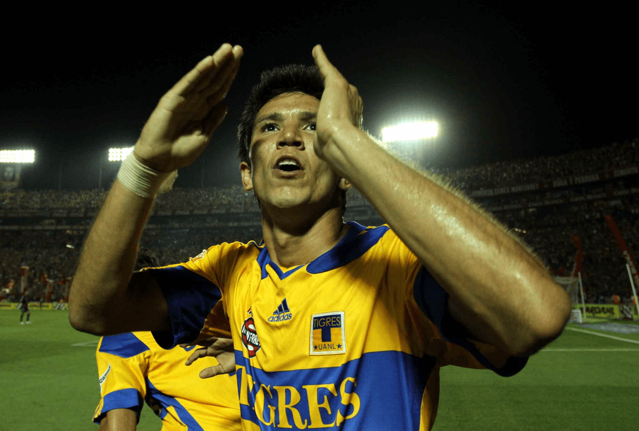 <b>Se fue antes de la época</b>
<b>gloriosa</b>
<br>Hoy los Tigres de la UANL poseen siete títulos, de los cuáles, Molina no pudo disfrutar de ninguno, pero fue campeón con otros equipos en México y estuvo en el momento crítico en la historia del equipo hace 11 años.