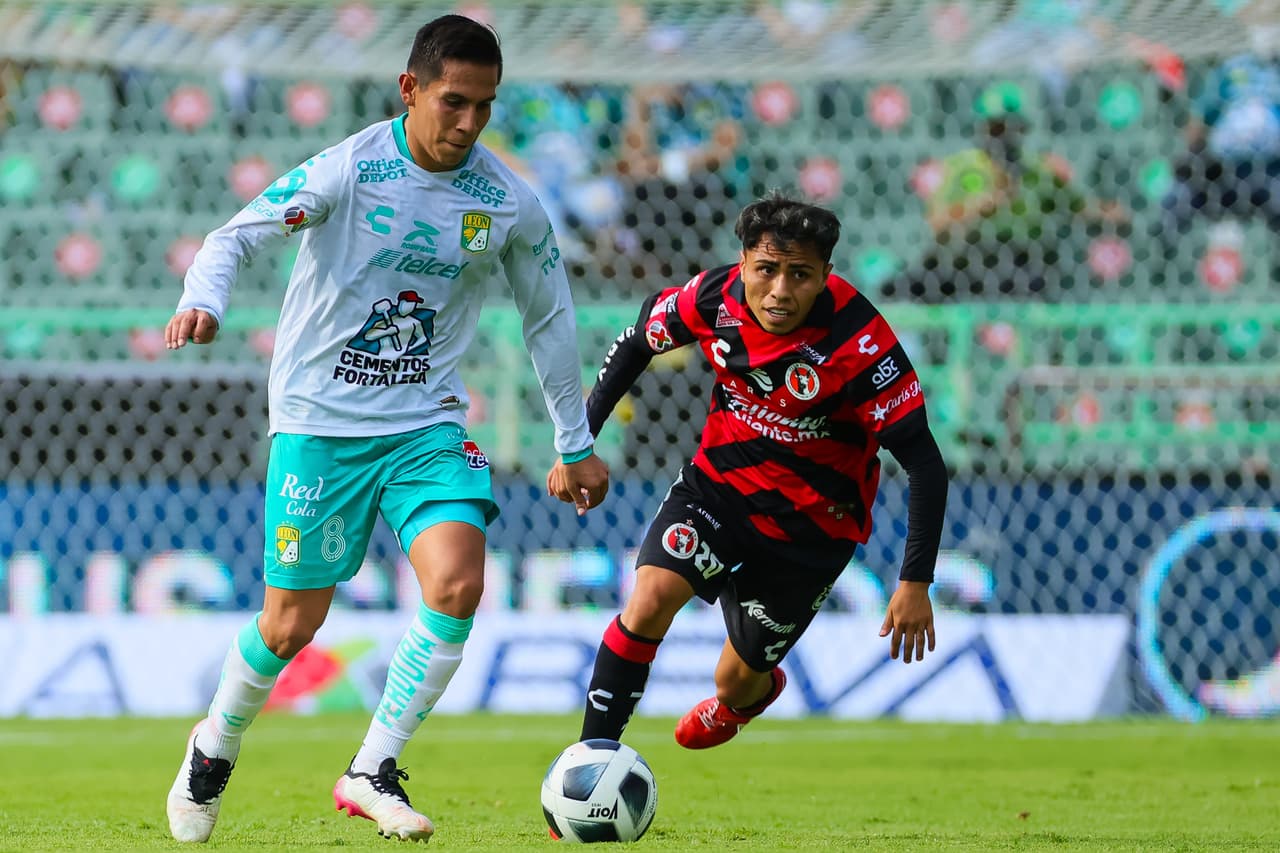 William Tesillo y Ángel Mena son los encargados de batir a Benny Díaz para darle la victoria a León 2-1 sobre Tijuana.