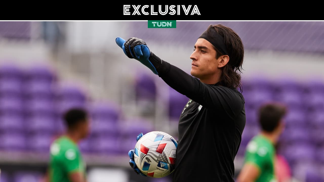 Acevedo busca colarse al Mundial aunque sea "tercer portero o utilero"