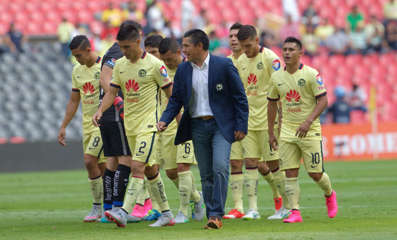 El actual proyecto encabezado por Ignacio Ambriz ha tenido sus tintes de polémica con la llegada del entrenador y su estilo de juego. Pero hasta el momento tiene al América en tercer lugar general aunque con un paso irregular.