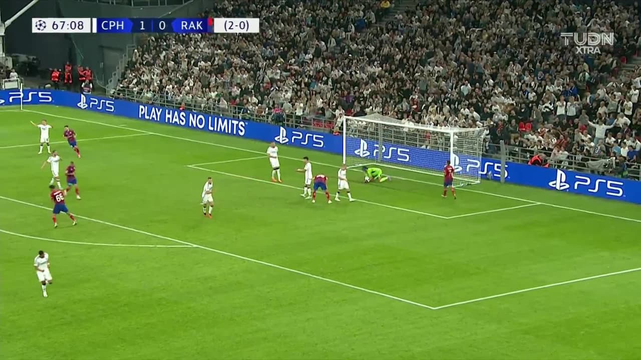 ¡TIRO ATAJADO! disparo por Fabian Piasecki.