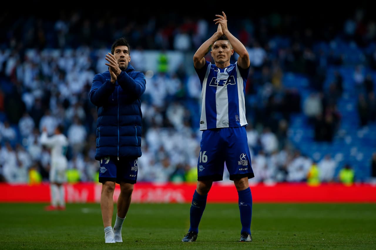 El 
<b>Deportivo Alavés </b>no está en puestos de descenso, pero podría estarlo si no logra revertir las tres jornadas de derrotas consecutivas que acumula hasta el momento. Su próximo reto, este fin de semana, será el Espanyol.