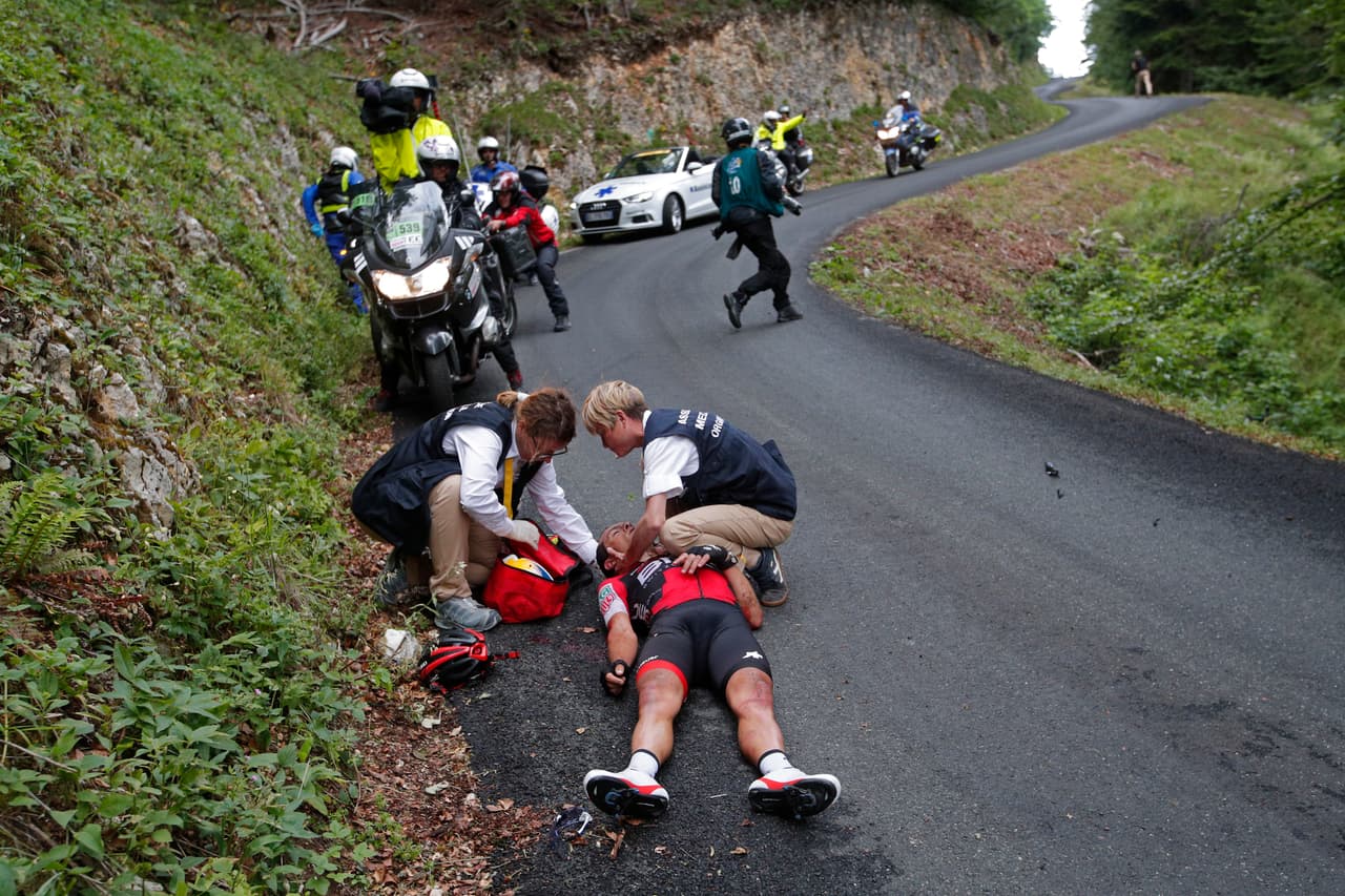 Una dura caída fue el dato más destacado de la novena etapa del Tour de Francia de ciclismo, que tuvo como ganador al colombiano Rigoberto Urán.