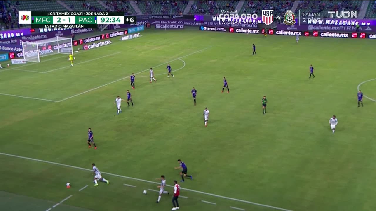 ¡TIRO ATAJADO! disparo por Matías Catalán.