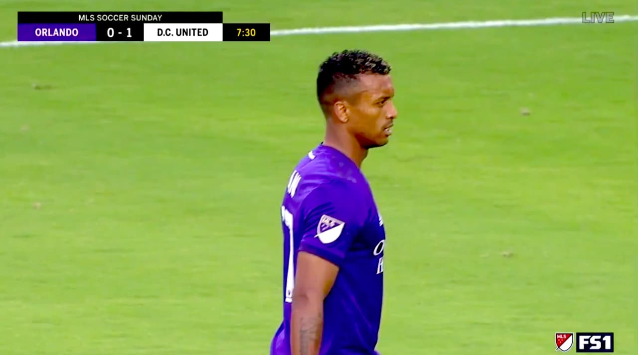 Nani acaricia su primer gol en la MLS, pero su peligroso cabezazo se va por arriba de la portería