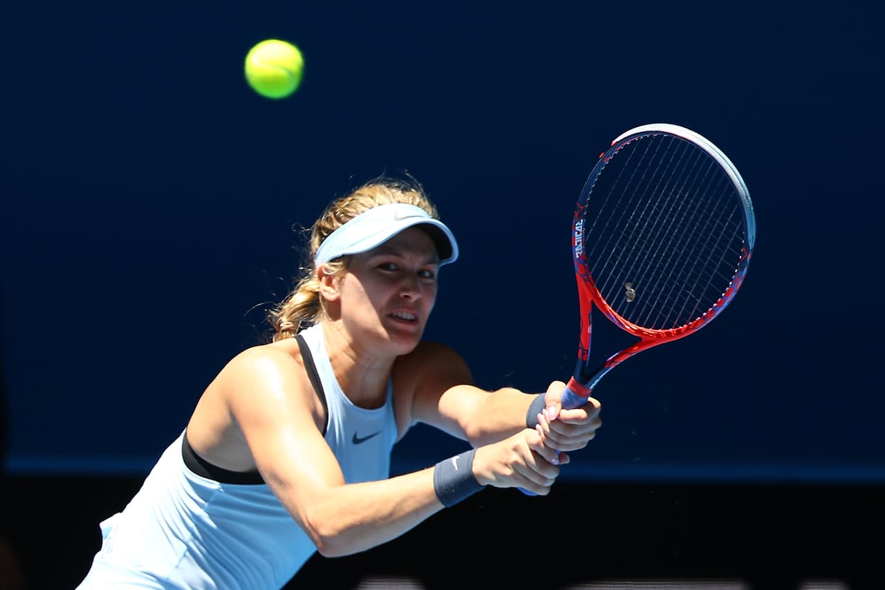 La canadiense Eugenie Bouchard es una de las tenistas más bellas del alto nivel en Miami Open. Ante la dificultad de sus rivales y para no perdersela en acción es mejor verla desde el primer juego.