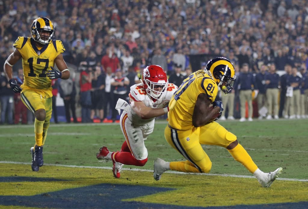 El juego entre Chiefs y Rams, con 105 puntos combinados, es el partido que más puntaje ha registrado en la historia del Monday Night Football.