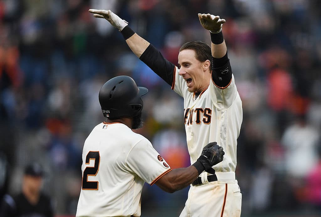 Matt Duffy festeja el triunfo tras su hit en la entrada 13.