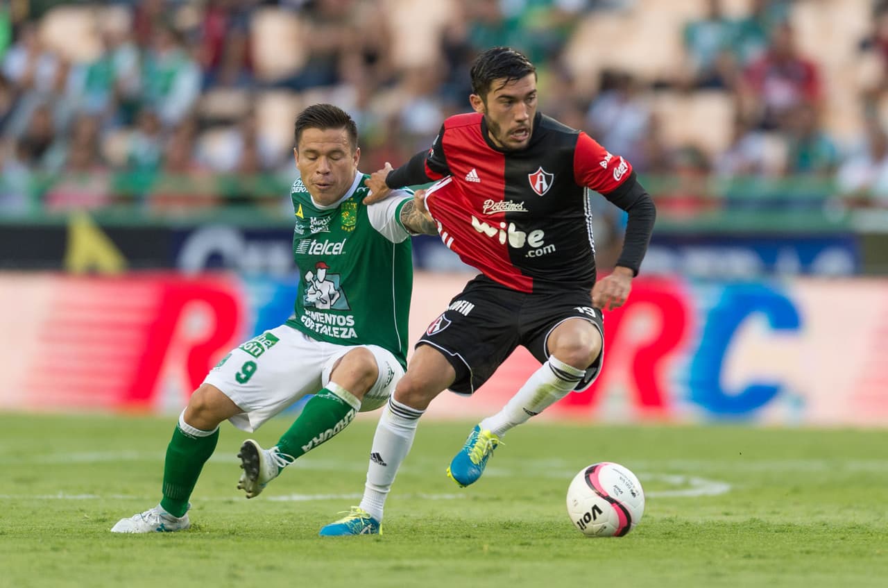 Y la fiesta arrancó pronto. Desde el inicio del partido Atlas mostró un juego dinámico que los acercó a la portería rival.