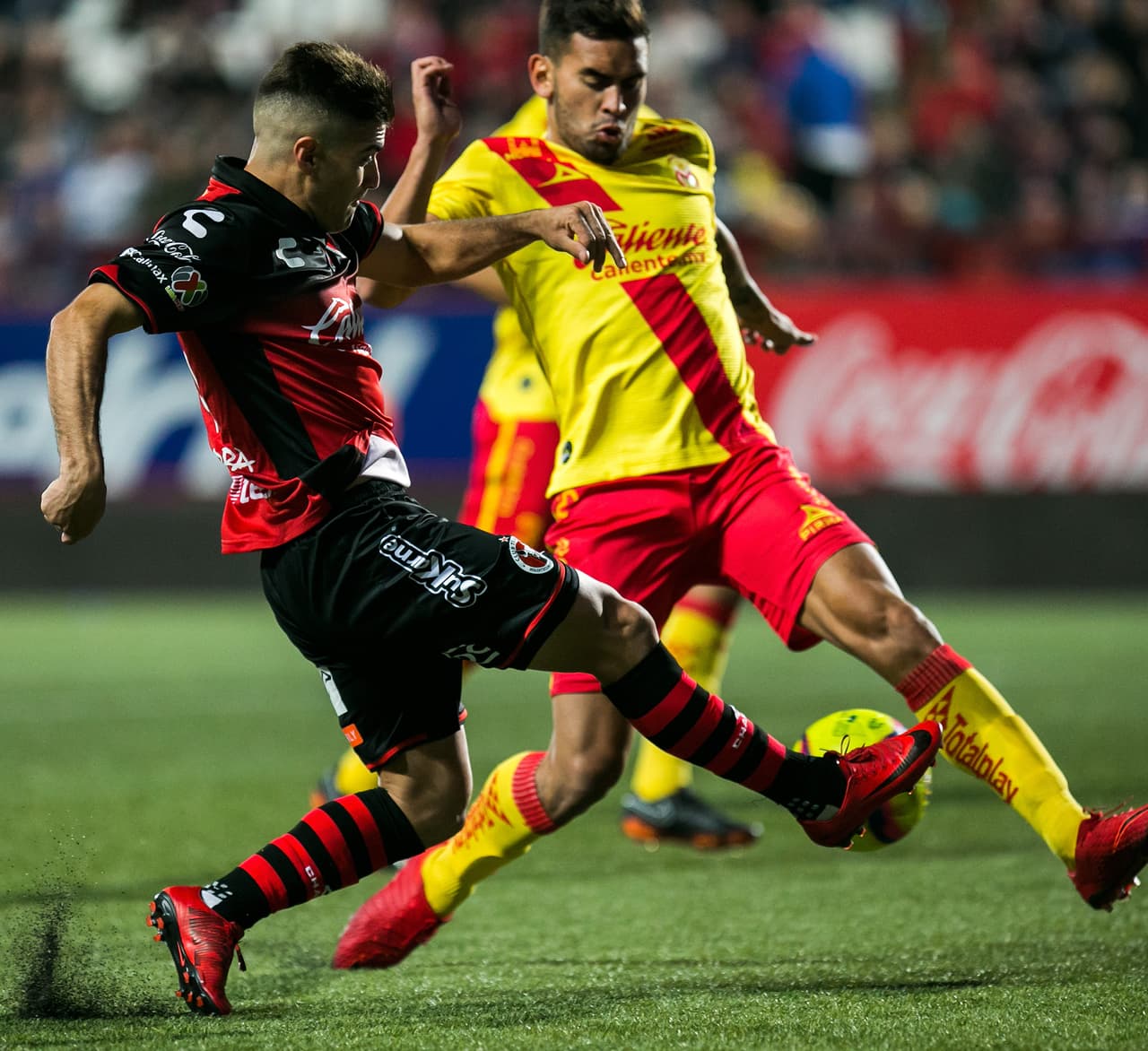 Xolos y Morelia empataron a un gol en el segundo encuentro del viernes pasado.