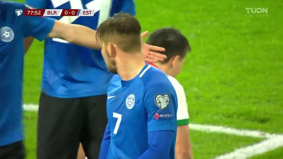 Tiro de esquina para Estonia