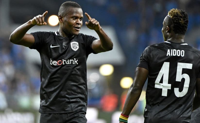 El Genk de Bélgica derrotó por marcador de 2-1 al Lech Poznan de Polonia. Con este marcador, el global quedó 4-1 en favor de la oncena belga.