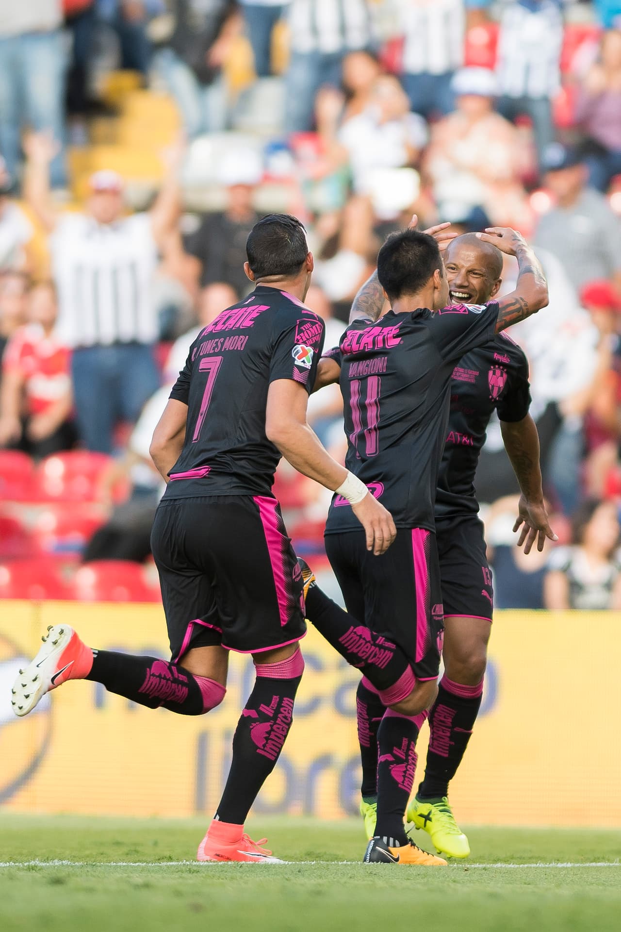 Al 59, Leonel Vangioni marcó el segundo para los Rayados quienes parecía se encaminarían a una nueva victoria.